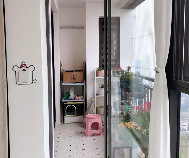 2023阳台装修神操作:封一半留一半,初看懵懂,入住后惊叹太聪明! 2023阳台装修神操作:封一半留一半,初看懵懂,入住后惊叹太聪明!