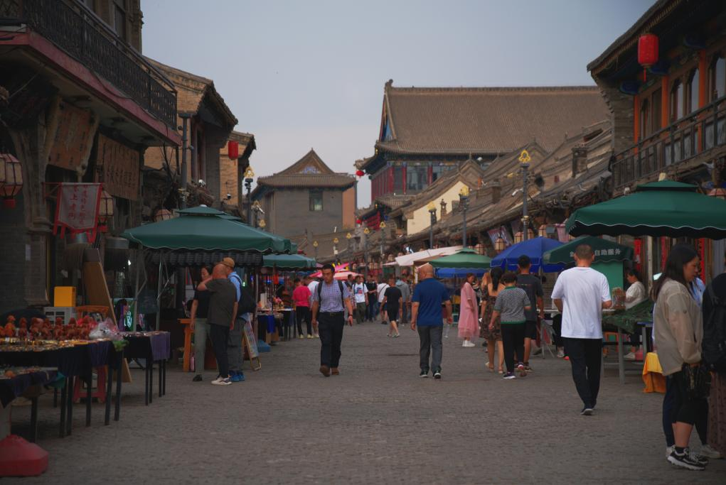 塞上老街烟火气:呼和浩特文旅新地标,千年古街焕发青春活力 塞上老街烟火气:呼和浩特文旅新地标,千年古街焕发青春活力